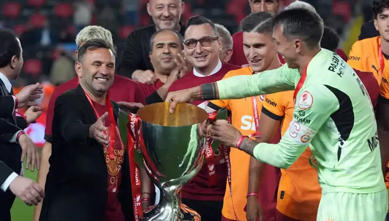 Okan Buruk, Galatasaray'daki Gelecek Hedeflerini Duyurdu!