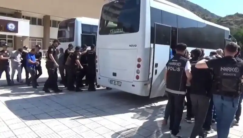 Amasya'da Uyuşturucu Operasyonunda 13 Kişi Tutuklandı: Detaylar Neler?