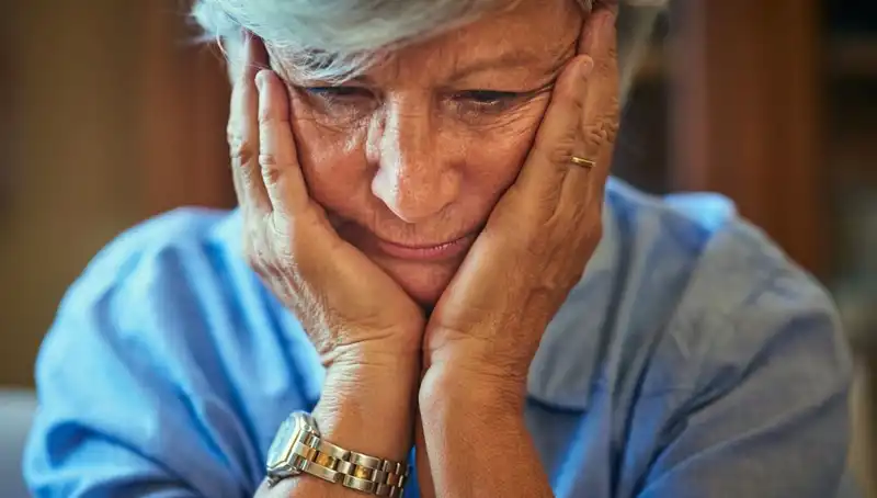 40'lı Yaşlarda Alzheimer: Stres Sebebiyle Gecikmiş Tanının Korkutucu Gerçeği