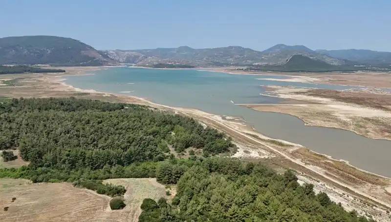 İzmir'de Tehlike Çanları: Suç Oranları Geçen Yıla Göre Yüzde 50 Düşüş Gösterdi