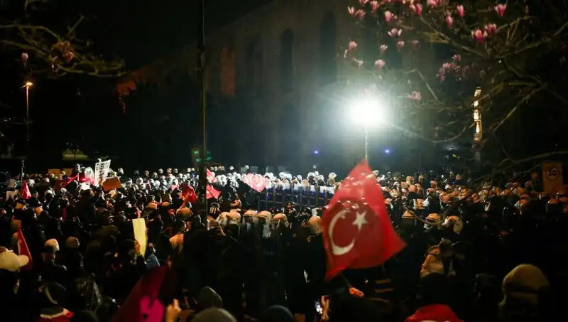 Gösterilerde Baskı: Tutuklanan Gazetecilere Tahliye Müjdesi