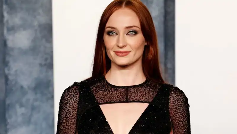 Yıldızlar Dünyasında Skandal: Sophie Turner'ı Kızdıran Yorumun Ardındaki Gerçekler