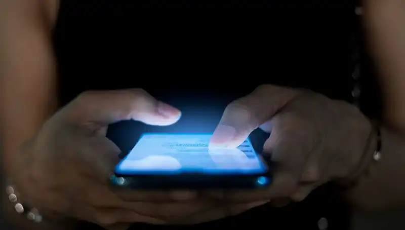 Narsisizm Belirtileri ve Telefon Alışkanlığı: Psikologlar Açıklıyor