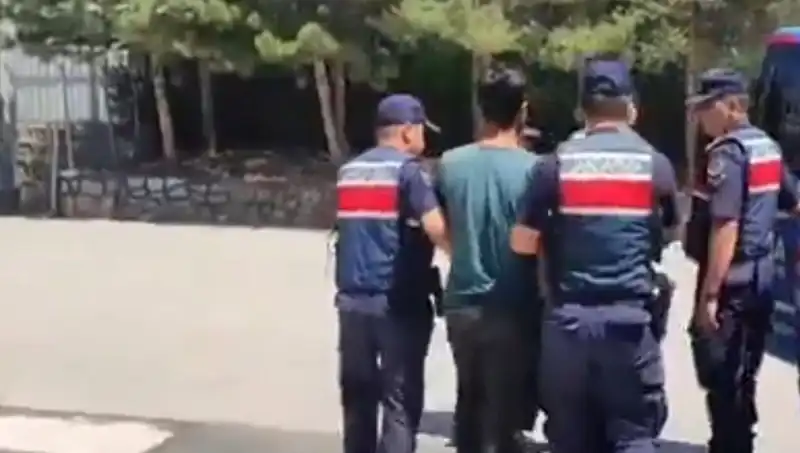 Türkiye'de DAEŞ Operasyonu: 14 İlde 26 Gözaltı Gerçekleşti