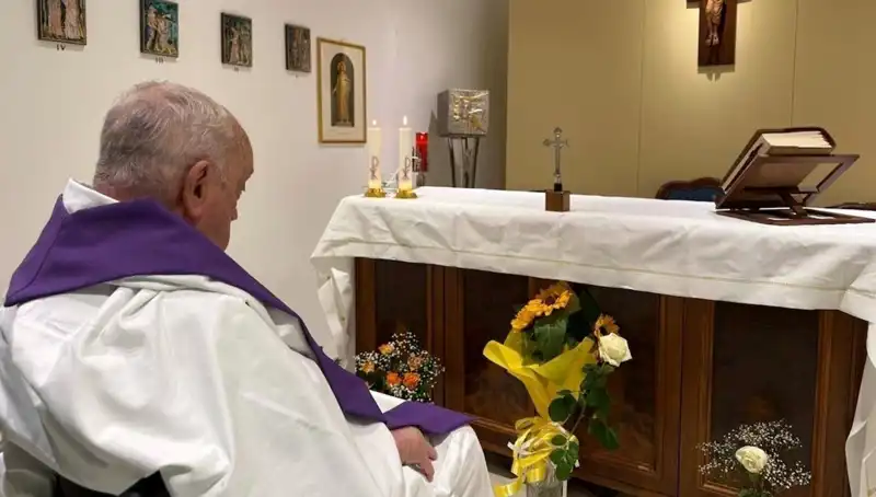 Vatikan'dan Şaşırtan Açıklama: Papa Kendini İyi Hissediyor!