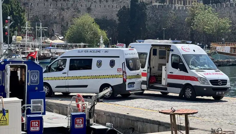 Antalya Kıyılarında Gizemli Bir Buluntu: Denizde Erkek Cesedi Keşfedildi