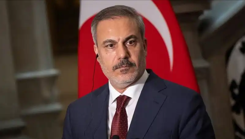 Türkiye'nin Stratejik Diplomatik Hamlesi: Bakan Fidan Azerbaycan ve Mısır ile Görüştü
