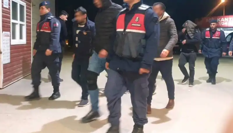 Bağ Evinde Yapılan Uyuşturucu Partisi, Güvenlik Güçlerinin Dikkatini Çekti