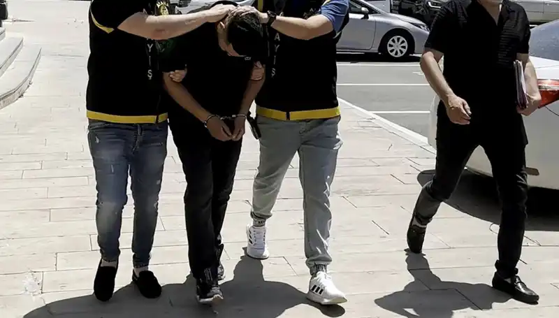 Mezarlıkta Hırsızlık Yapan Şahıs Suçüstü Yakalandı: Detaylar Ortaya Çıktı