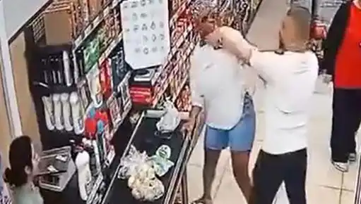 Marketin Kasa Sırasında Yaşanan Sıradışı Olay: Kadına Saldırı Şoku!