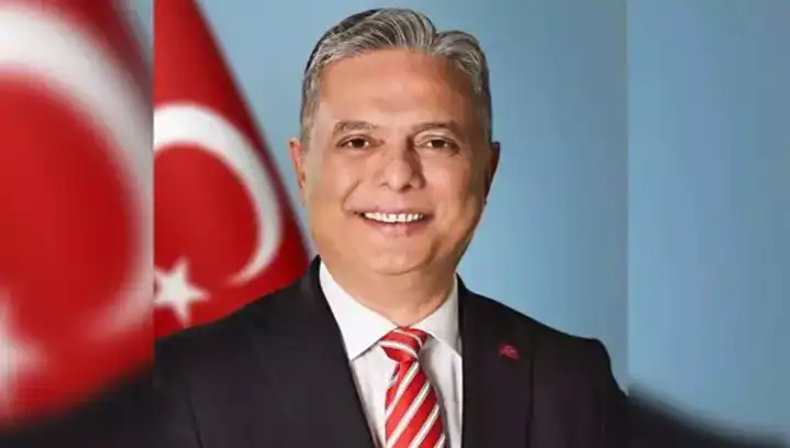 CHP Genel Başkan Adayı Ümit Uysal: Siyasi Kariyeri ve Vizyonu Neler?