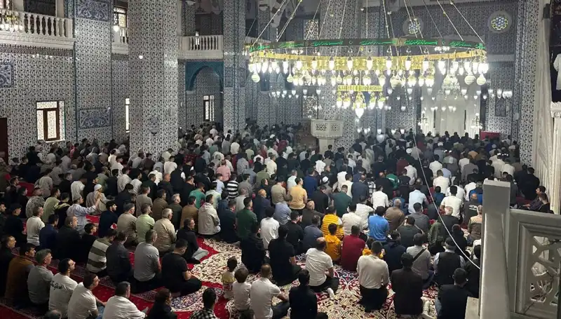 Iğdır'da İlk Bayram Namazı Coşkuyla Kılındı: Unutulmaz Anlar