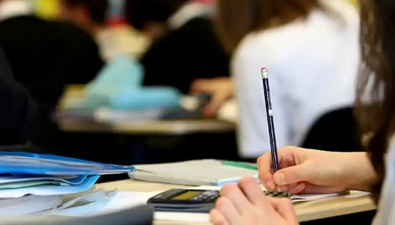 Üniversite Kontenjanlarında Düşüş: Gençlerin Eğitim Seçiminde Neler Oluyor?