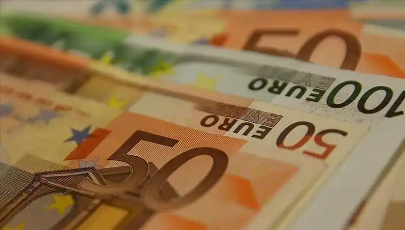 Euro, Zirveden Gerileme Yaşadı: Piyasalarda Neler Oluyor?