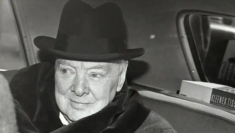 Tarihte Bir Dönüm Noktası: Churchill’in Bekar Evi Satışa Çıktı
