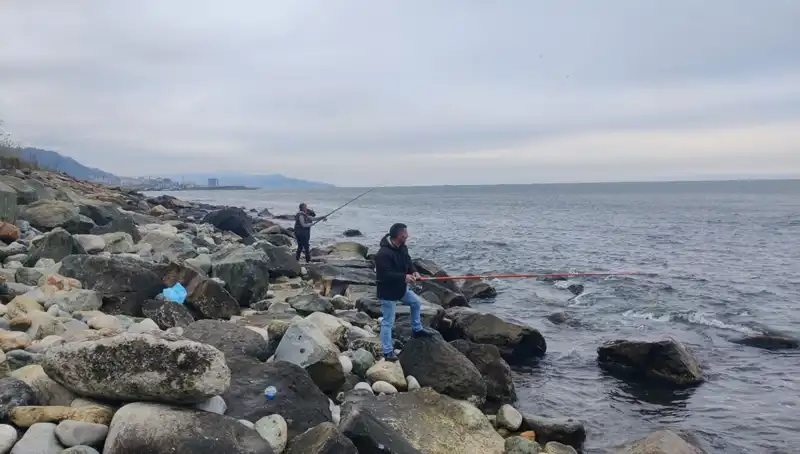 Kafesten Kaçan 2 Ton Levrek Denize Karıştı: Balıkçılar ve Tatilciler Sokağa Döküldü