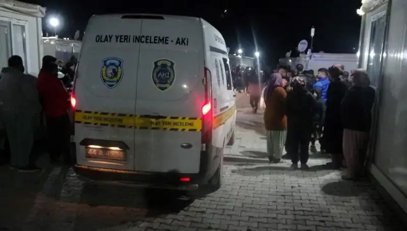 Husumetli Aileler Arasında Büyüyen Kavga: Gözyaşları ve Kan