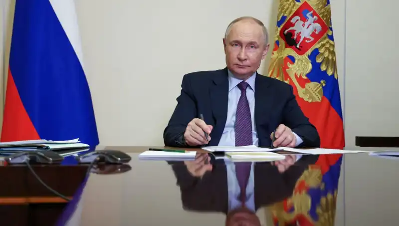 Suriye’de Kayıp: Putin Neden Esad'ı Terk Etmiyor?