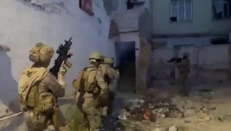 75 İlde Uyuşturucu Operasyonunda 2.311 Şüpheli Yakalandı