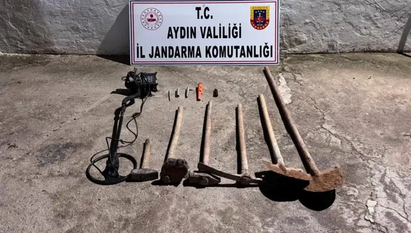 Aydın'da Kaçak Kazı Yapan Suç Çetesi, Suçüstü Yakalandı!
