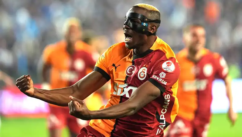 Osimhen İçin Kazan-Kazan Teklifi: Futbol Dünyası Neler Bekliyor?