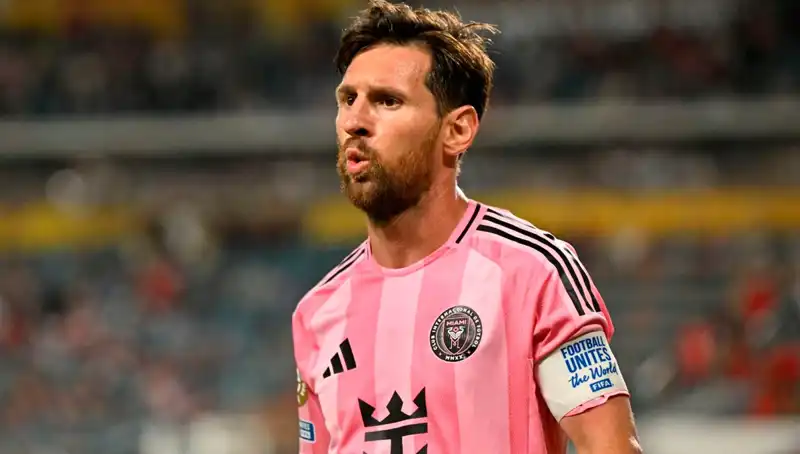 Messi'nin Yıldız Parladığı Gecede Şanssızlık: Son Dakika Direk!