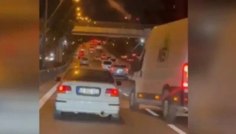 Tuzla'da Meydana Gelen Makas Terörü: Kaçan Sürücü Tutuklandı!